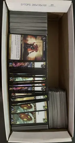 ROUGHLY 1000 CARD WORLD OF WARCRAFT CARD LOT (ASSORMENT CARDS) NEVER PLAYED - Image 2