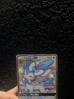 The Pokemon Company Sylveon GX SV76/SV94 Hidden Fates Shiny Holo EN 2019 - Image 4