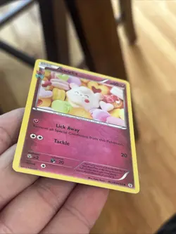 Swirlix - Holo RC19/RC32 Uncommon Pokemon Generations: Radiant Collection - Image 2