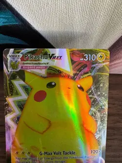 Pokemon Vivid Voltage | Pikachu VMAX 044/185 MP - Image 2