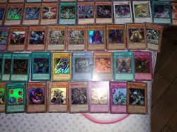HUGE Vintage Yugioh Card Lot! 180 Vintage Foils, 36 Rares, & 500+ Commons! - Image 3