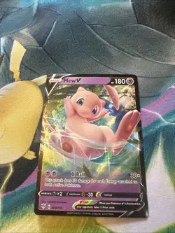 Mew V 069/189 Holo V Rare Darkness Ablaze Pokemon Near Mint - Image 1
