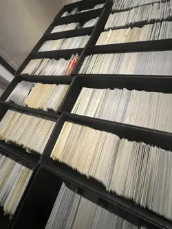 Pokemon Bulk Lot 100 NO TRAINERS, AND NO ENERGIES - Image 1