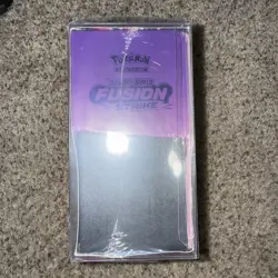 POKEMON TCG SWORD & SHIELD FUSION STRIKE ETB FACTORY SEALED WITH PROTECTOR - Image 4