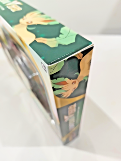 Leafeon VSTAR Special Collection Box Pokemon TCG with 5 Booster Packs - Image 5