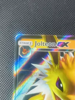 Pokemon TCG Jolteon GX SM173 Sun Moon Black Star Promo Holo Card English - Image 2