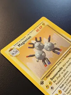 Pokemon German Magneton 1st Edition Holo Base Set 9/102 PSA 7 U - Image 3