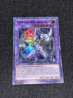 Elementar-Held Tapferer Neos SAST-EN035 Super-Rare YU-GI-OH Karte EX - Image 1