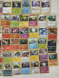 Pokemon Mixed Card Lot, 100 assorted Holo/Reverse Holo, English - Image 4