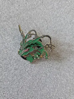 Mega Rayquaza Collector's Pin 2015 Metal Enamel Pin Roaring Skies Pokemon TCG - Image 1