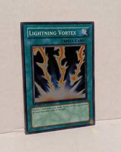 Yu-Gi-Oh Lightning Vortex FET-EN040 Flaming Eternity 1st Edition Super Rare Foil - Image 2