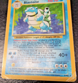 Blastoise 2/102 Holo Rare Base Set Unlimited 1999 Pokemon WOTC DMG *CREASED* - Image 2