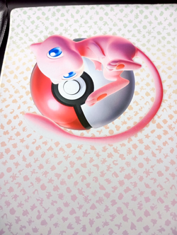 Pokemon 151 Spielmatte / Playmat – Mew – aus Ultra Premium Collection (UPC) - Image 3