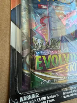 Pokemon Evolving Skies & Chilling Reign 2 pack Blister w/ pin - Sealed - Image 3