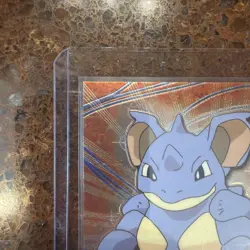 2000 Topps Chrome Pokemon Nidoqueen #31 SPECTRA HOLO Card NM/MINT - Image 2