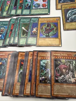 Yu-Gi-Oh! Yugioh SDK-001 Blue-Eyes White Dragon Rare Lot Of 175+ Cards - Image 3