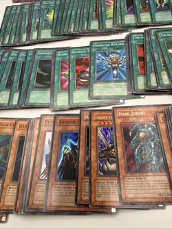 Yu-Gi-Oh! Yugioh SDK-001 Blue-Eyes White Dragon Rare Lot Of 175+ Cards - Image 4