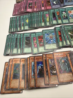 Yu-Gi-Oh! Yugioh SDK-001 Blue-Eyes White Dragon Rare Lot Of 175+ Cards - Image 5