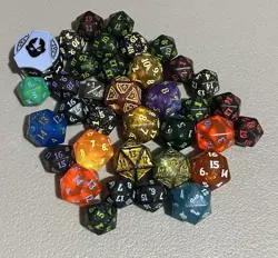 Lot Of 35 Magic The Gathering Spin down Life Counters D20 - Image 1