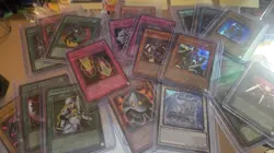 Yu-Gi-Oh Heavy Vintage! Lot Collection - Image 1