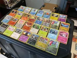 (30) Pokemon Cards Lot WOTC Vtg Holo STAMPED REVERSE Salamence Typhlosion Ice - Image 1