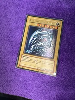 Yugioh MISPRINT Blue-Eyes White Dragon SDK-001 HOLO SHIFT Error - Image 3