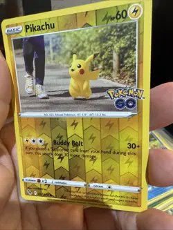 POKEMON GO - Pikachu 027/078 - REVERSE HOLO - NM/M - New - Image 2