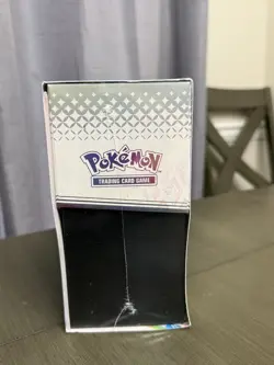 Pokemon Scarlet & Violet Prismatic Evolutions Elite Trainer Box - Image 2