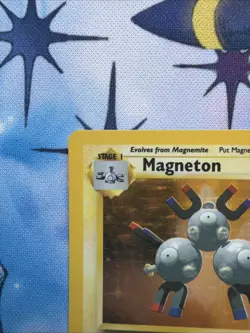 Pokemon Base Set English Magneton 9/102 80 HP Holo Rare Card TCG - Image 3