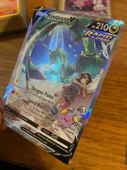 NEAR MINT! Rayquaza V (194/203) Evolving Skies Full Art Ultra Rare Pokemon Card! - Image 4