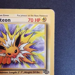 20/64 Jolteon HP Jungle Regular Rare Pokemon TCG Card - Image 3
