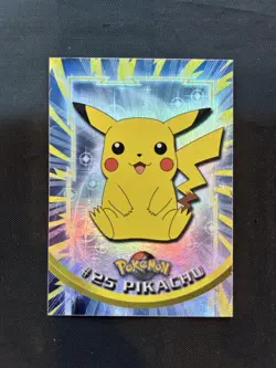 1999 Topps Pokemon TV Pikachu Foil & Rainbow Foil #25 - NM - Image 2
