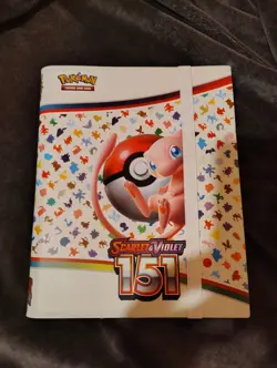 POKEMON SCARLET & VIOLET 151 CARD MEW BINDER 20 PAGE 9 POCKET EMPTY lightly USED - Image 1