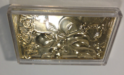 1999 Burger King Limited Edition 23k Gold Plated Mewtwo Pokemon Card plastic box - Image 2