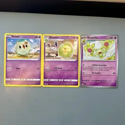 Solosis, Duosion & Reuniclus Psychic Type Pokemon TCG Lot 3 English Basic Cards - Image 1