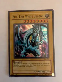 Yugioh Blue-Eyes White Dragon SKE-001 Super Rare Near Mint/Lightly Played - Image 1