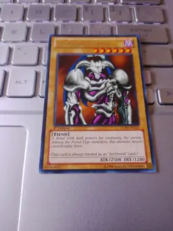 Yugioh Summoned Skull LCJW-EN235 Rare 1st Edition NM - Image 1