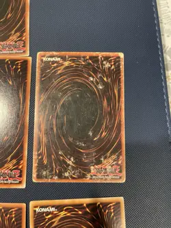 Rare yugioh holo lot - Image 5