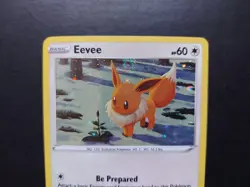 Pokemon - Eevee SWSH190 Holo Promo Sword & Shield - Image 2
