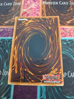 Yugioh Cybernetic Magician CRV-EN016 Super Rare Unlimited NM/LP - Image 3