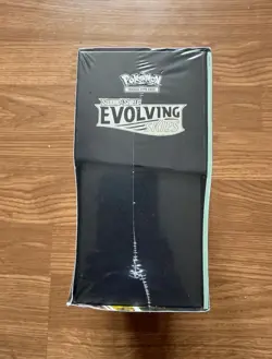 Pokemon TCG Evolving Skies Elite Trainer Box New & Sealed - Image 2