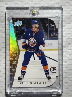2025-26 Upper Deck Series 2 1994-95 Rookie Die Cut Matthew Schaefer #RTD-13 - Image 3