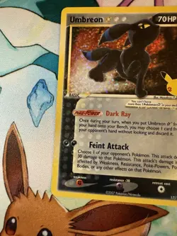 Pokemon TCG Celebrations Umbreon Gold Star Card 17/17 Near Mint Condition - Image 5