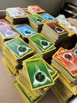 4000 x Vintage Pokemon Cards Energy WOTC Base Set - Image 1