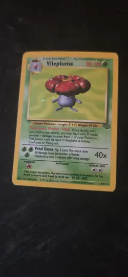 1999 Pokemon Jungle Vileplume Holo 15/64 WOTC MP Vintage - Image 2