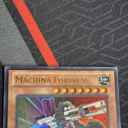 Yugioh! Machina Fortress - SDMM-EN001 - Ultra Rare - Unlimited Edition - Image 3