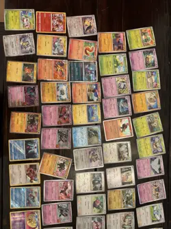 Pokemon Card Lot - Random - 5 Holo / Reverse Holo & 20 Non Holo - Image 1