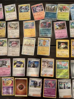 Pokemon Card Lot - Random - 5 Holo / Reverse Holo & 20 Non Holo - Image 5