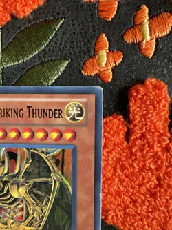 Yu-Gi-Oh! Hamon, Lord of Striking Thunder LC02-EN002 Limited Ultra Rare - Image 3