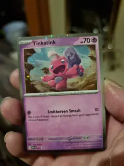 Tinkatink SVPen 025 (Cosmos Holo) Black Star Promo - Pokemon TCG [Near Mint] - Image 2